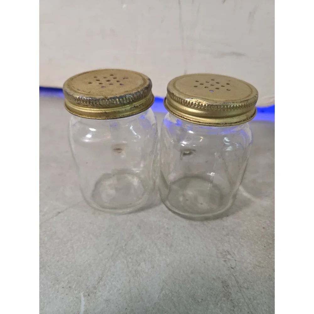 VTG Golden Harvest Mason Jar Glass Salt & Pepper Shaker Set of 2 Metal Lids